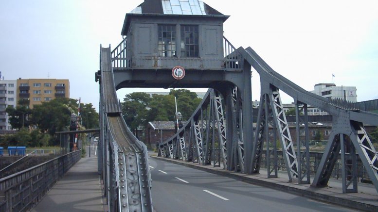 Deutzer Drehbrücke - Deutzer Hafen - Köln-Deutz