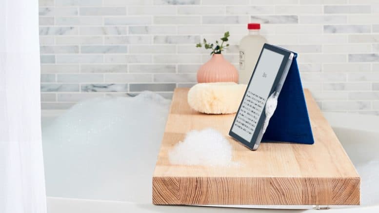 Amazon Kindle Oasis - Badezimmer - Badewanne - Tisch