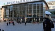 Köln Domplatte - Hauptbahnhof - Bundespolizistin - Köln-Innenstadt