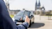 Uber - Smartphone-App - UeberX - Taxi - Green - Mietwagen - Kölner Dom