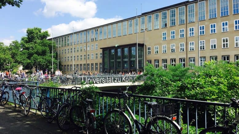 Universität zu Köln- Hauptgebäude - Albertus-Magnus-Platz - Köln-Lindenthal
