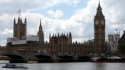 Palace of Westminster - Houses of Parliament - Brücke - London