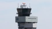 Flughafentower - Flughafen - Tower - Luftfahrt - Deutsche Flugsicherung - Himmel