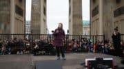 Greta Thunberg - Klimaaktivistin - Bühne - Öffentlichkeit - Platz des 18. März - Brandenburger Tor - Berlin