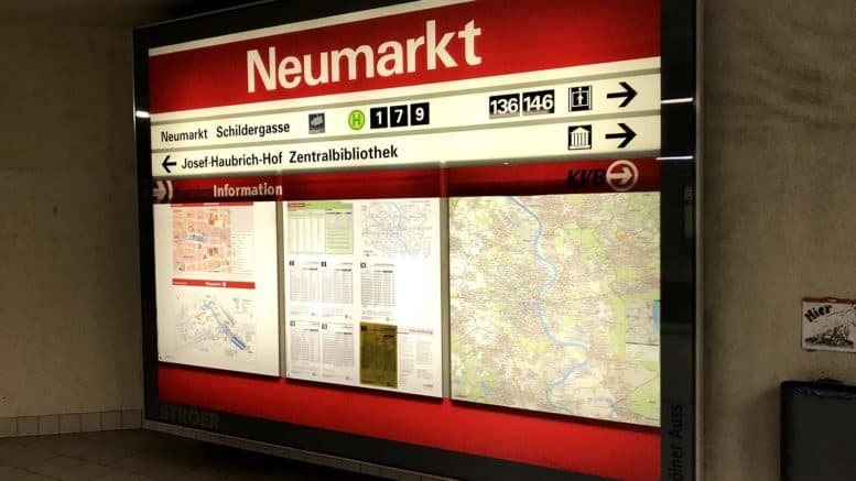 KVB-Haltestelle Neumarkt - Fahrplan - Information - Tafel - Neumarkt - Köln-Altstadt-Nord/Innenstadt