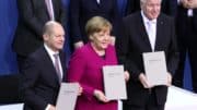 Olaf Scholz - Angela Merkel - Horst Seehofer mit Koalitionsvertrag 2018-2021 - SPD - CDU - CSU - Politiker