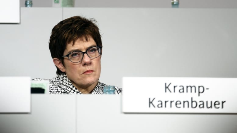 Kramp-Karrenbauer Annegret - Politikerin - Verteidigungsministerin