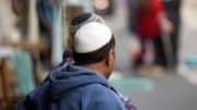 Menschen - Personen - Kippa - Kopfbedeckung - Juden