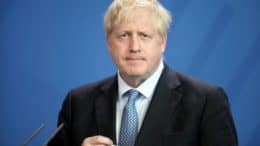 Politiker - Premierminister - Vereinigtes Königreich - Boris Johnson - Mikrofone