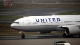 United Airlines - Flugzeug - Flughafen - Flugplatz - Fluggesellschaft - USA