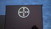 Bayer - Chemische- und Pharmazeutische Industrie - Logo