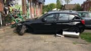 EDEKA - Lebensmittelgeschäft - Parkplatz - PKW - BMW - Unfall - April 2020 - Meerbusch