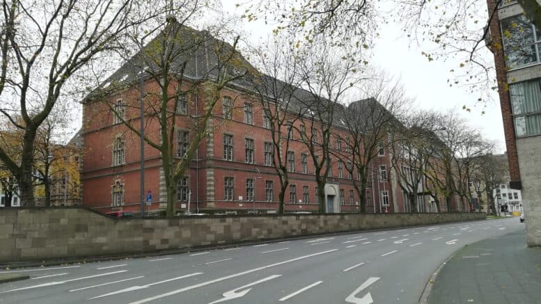 Finanzgericht - Steuerbürger - Finanzverwaltung - Appellhofplatz - Köln-Altstadt-Nord