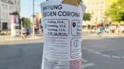 Impfung gegen Corona - Hotspot - Sonderimpfung - Plakat - Berlin-Kreuzberg